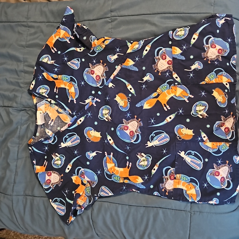 Women's patterned scrub top